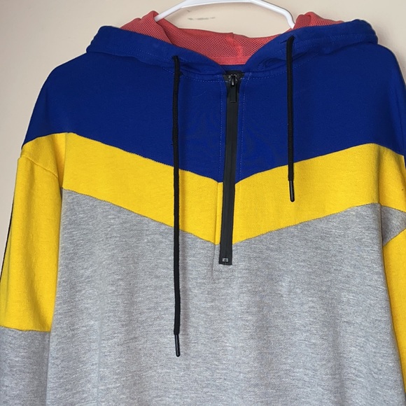 Cotton On Men's Hoodie - Picture 2 of 4